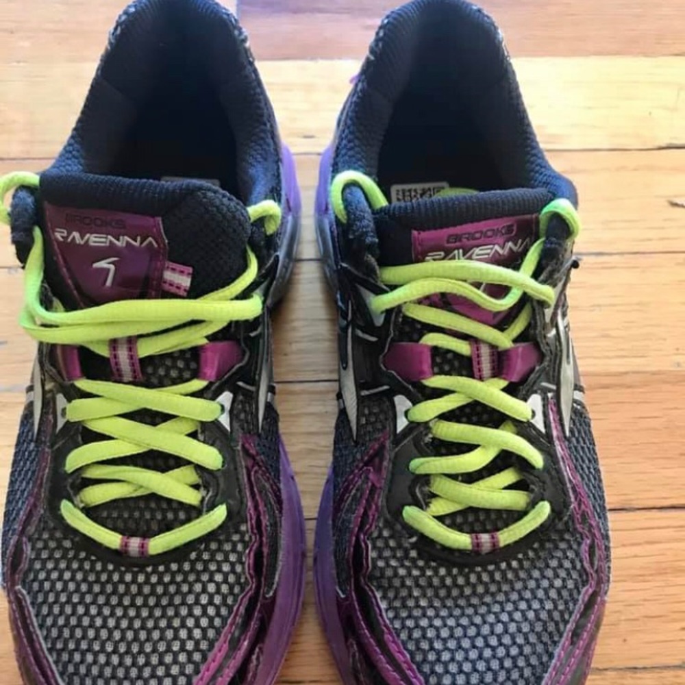 Running shoes